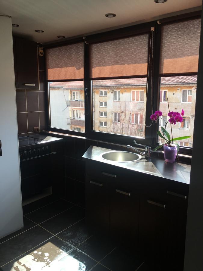 Comfort Home Apartment 2 Петрошани Экстерьер фото